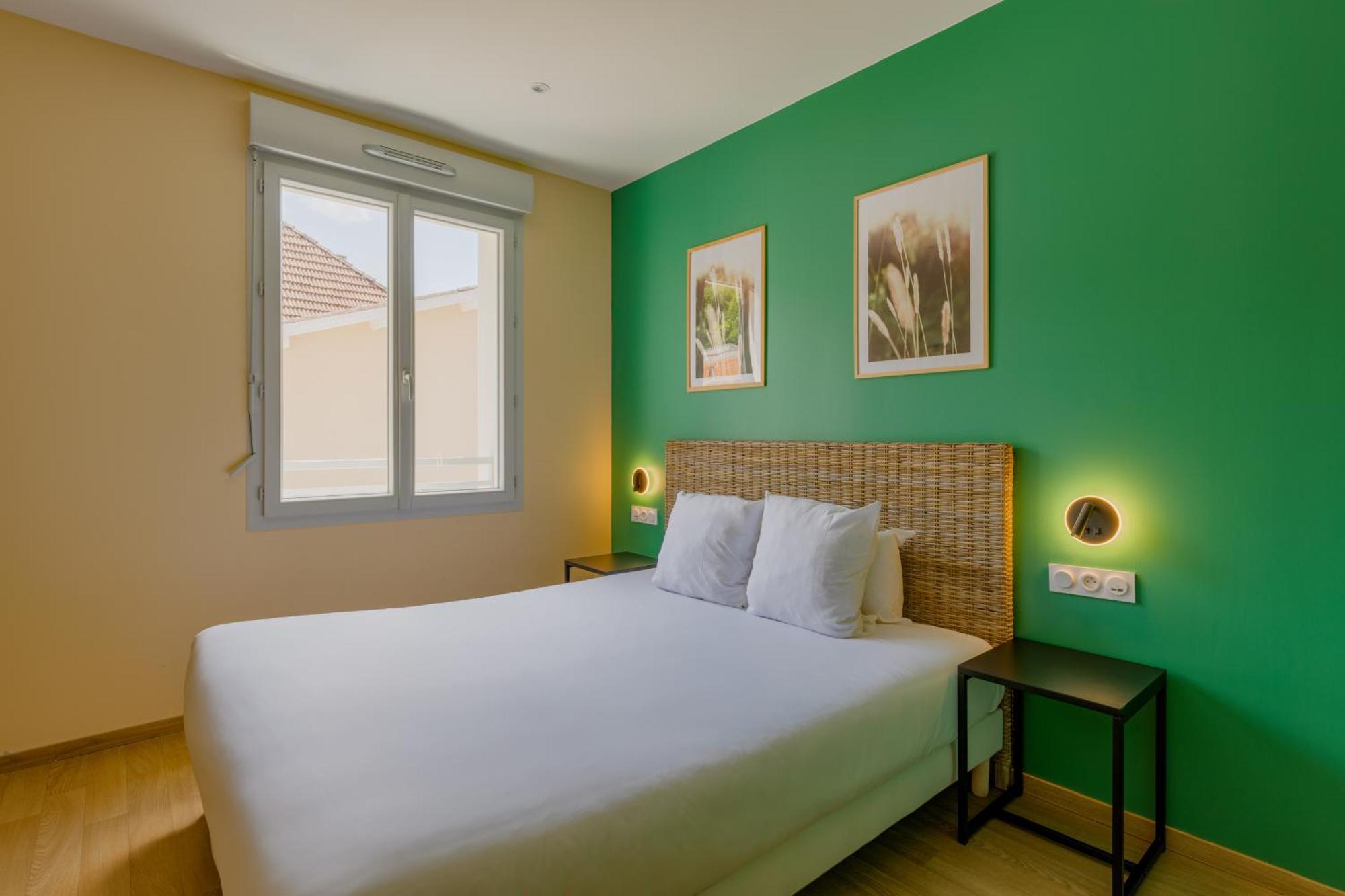 Hotel De La Tour מראה חיצוני תמונה